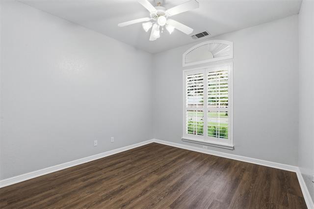 Building Photo - 1404 Chaucer Dr