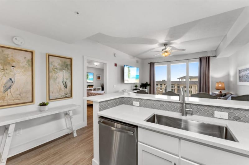 Building Photo - 15928 Front Beach Rd