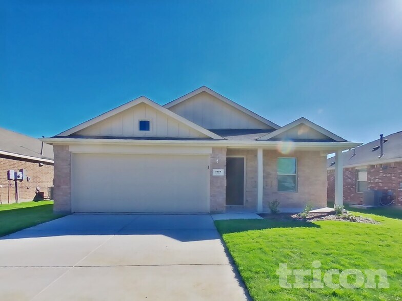 Building Photo - 1717 Claireborne Ct