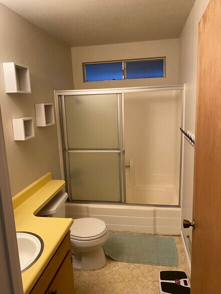 Building Photo - 2015 El Dorado Dr