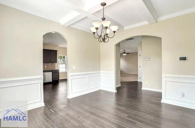 Building Photo - 763 English Oak Dr