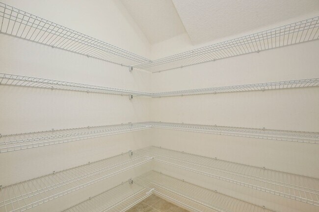 Building Photo - 10822 Mobberley Cir