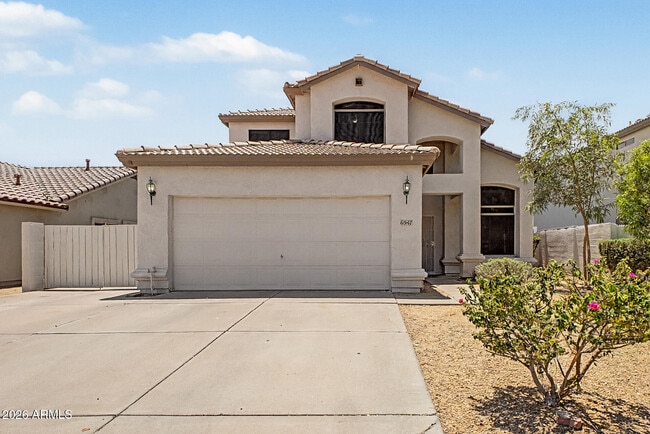 Building Photo - 6947 W Via Del Sol Dr