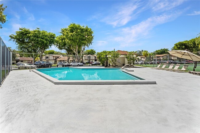 Building Photo - 6701 SW 129th Ct