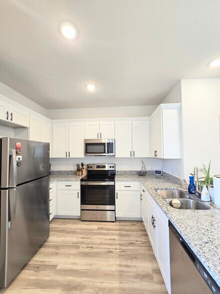 Building Photo - 13522 Tulipwood Nook