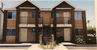 Building Photo - 45 N Phyllis