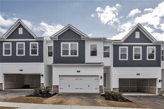 Building Photo - 130 Scotland Ln