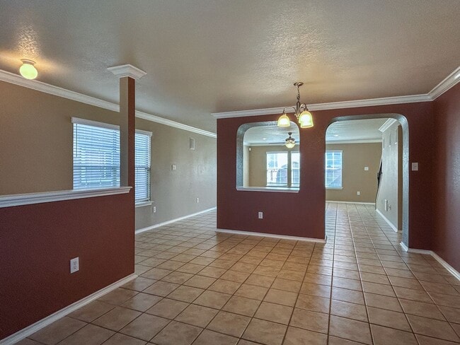 Building Photo - Spacious 4-Bedroom Home Near 1604 & Hwy 90