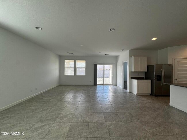 Building Photo - 5835 E Freesia Ln