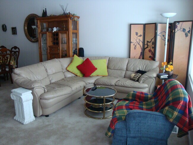 family room - 2514 85th Dr NE