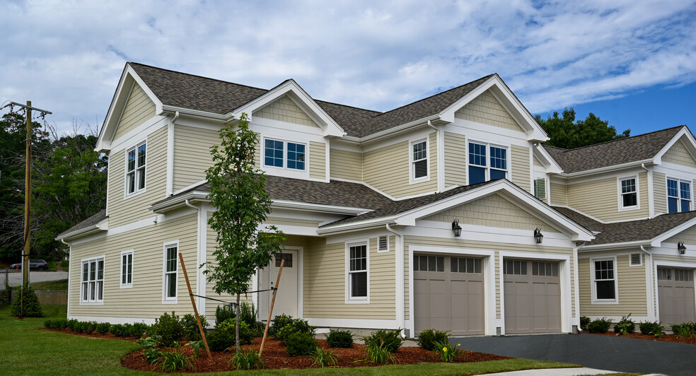 Primary Photo - Townhomes at 285