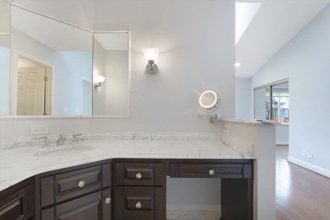 Building Photo - 169 Sierra Pass Dr