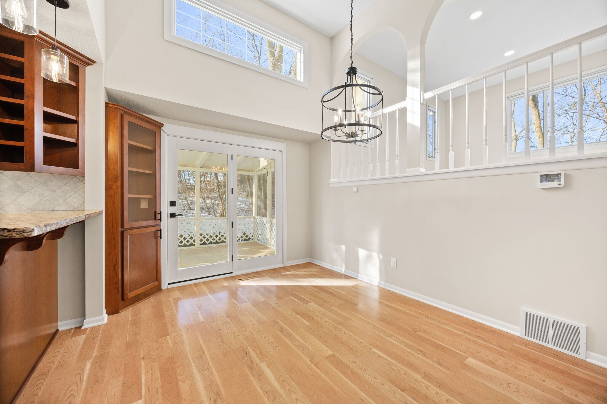 Dining and 3 season porch - 17800 Frommes Cir