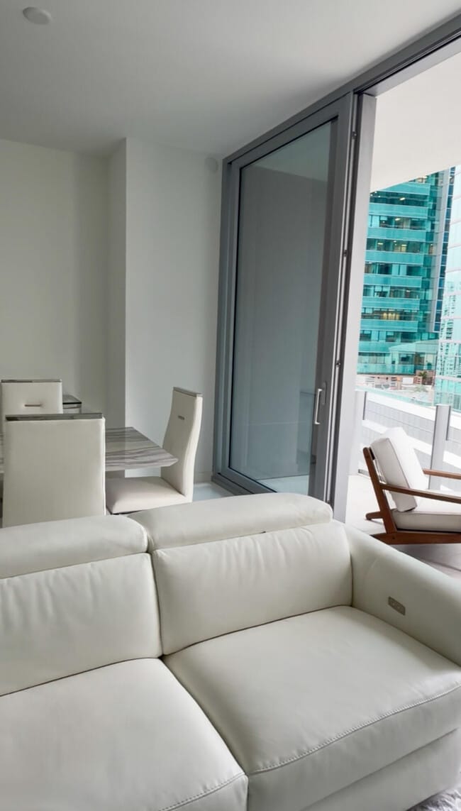 Building Photo - 300 Biscayne Blvd Way