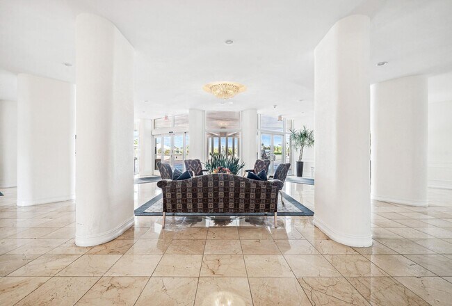 Building Photo - 1 Las Olas Cir