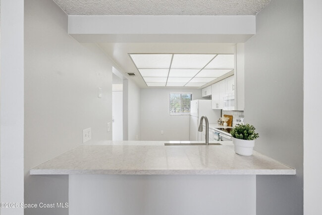 Building Photo - 6850 US-1