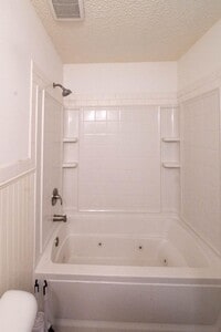 Building Photo - 33 Brentwood Dr