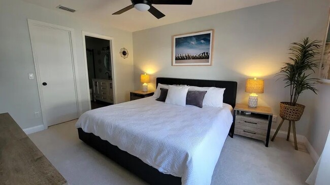 Building Photo - 5336 White Cliff Ln