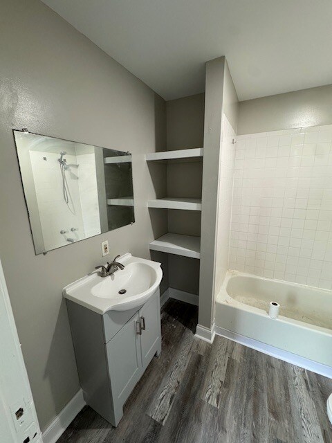 Building Photo - 520 South Ave