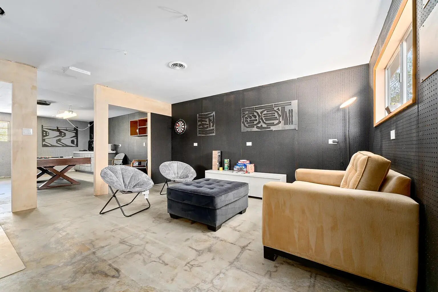 Building Photo - 58632 Barron Dr