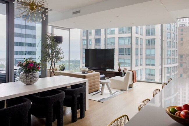 Building Photo - 60 E Randolph St