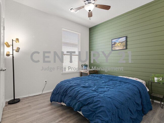 Building Photo - Great 3/2/2 in Eagle Mountain / Saginaw IS...