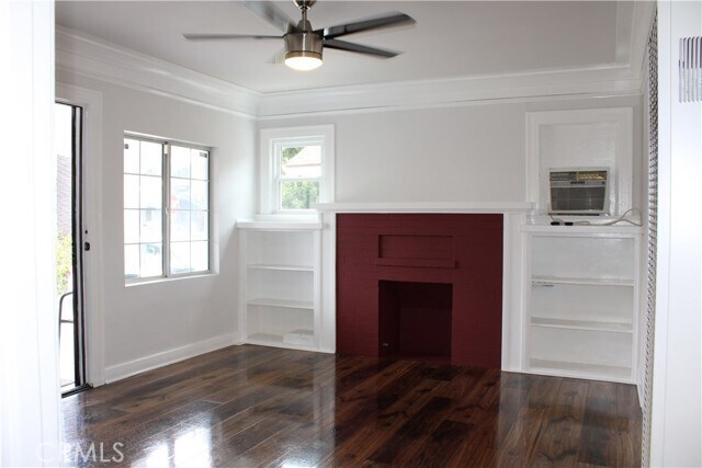 Building Photo - 1655 W 39th St