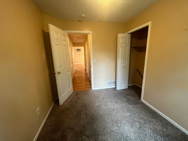 Building Photo - 942 Wescott Trail