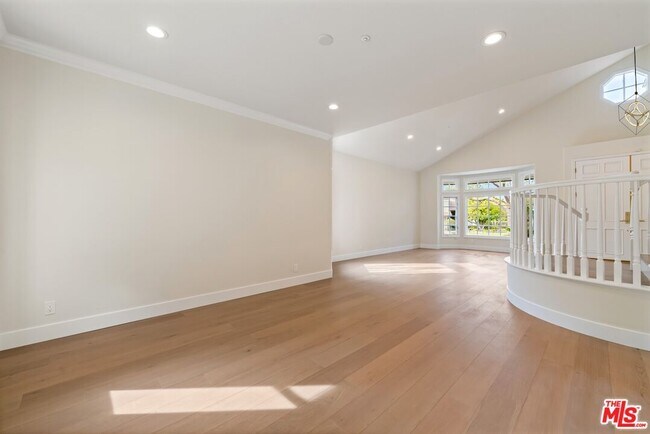 Building Photo - 18500 St Moritz Dr