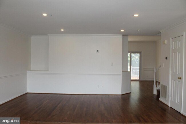 Building Photo - 2927 Mainstone Dr