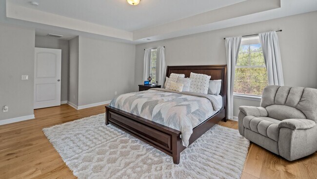 Building Photo - Beautifully Upgraded Home with Outdoor Fire Pit and Fenced Backyard in Buckhead East