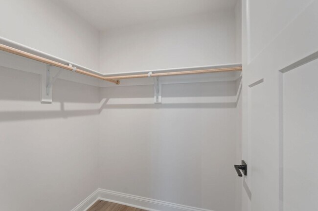 Building Photo - 2232 Leeham St