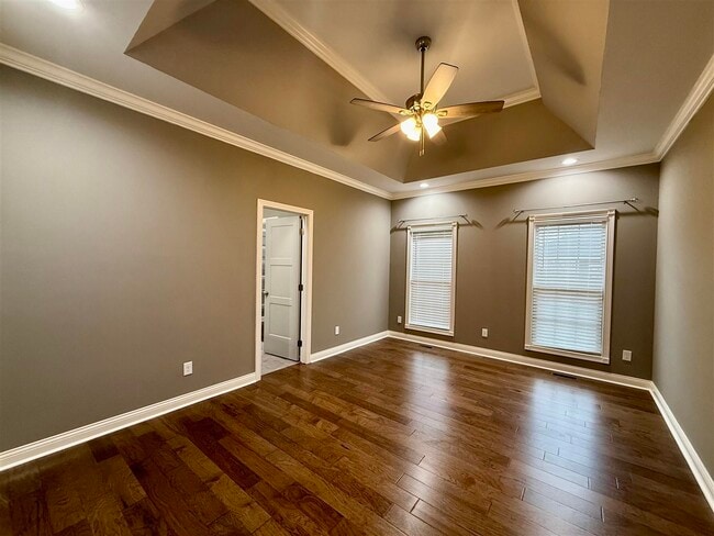 Building Photo - 8728 Stuart Farm Ave