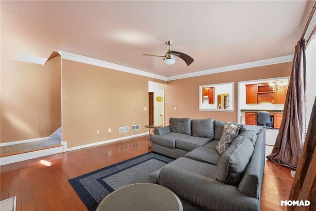 Building Photo - 3962 Sweetwater Pkwy