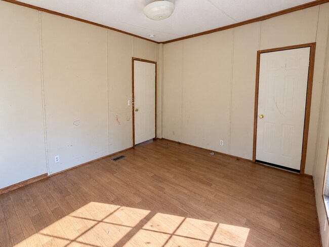 Building Photo - 204 Gaither St