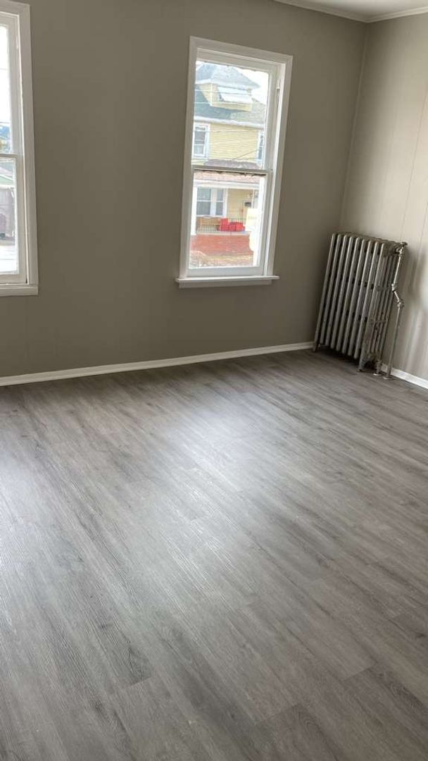 Building Photo - 302-304 13th Avenue, Scranton, Pennsylvania