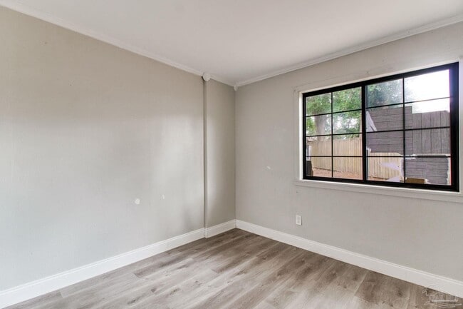 Building Photo - 3711 Tom Ln Dr