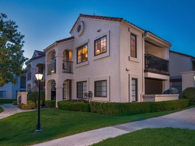 Primary Photo - 13211 Wimberly Square