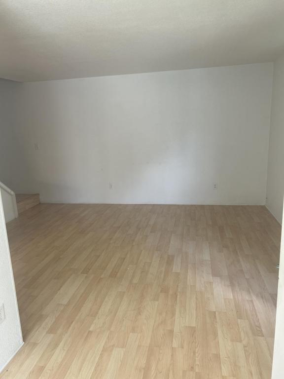 Building Photo - 2285 Poplar Dr