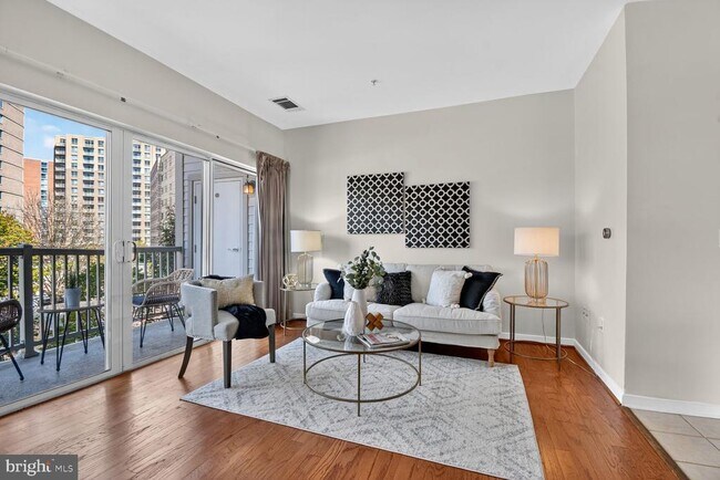 Building Photo - 8045 Newell St