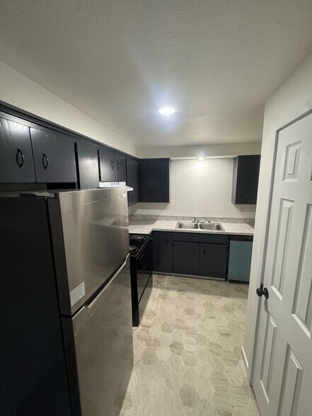 Building Photo - 15715 63rd St Ct E