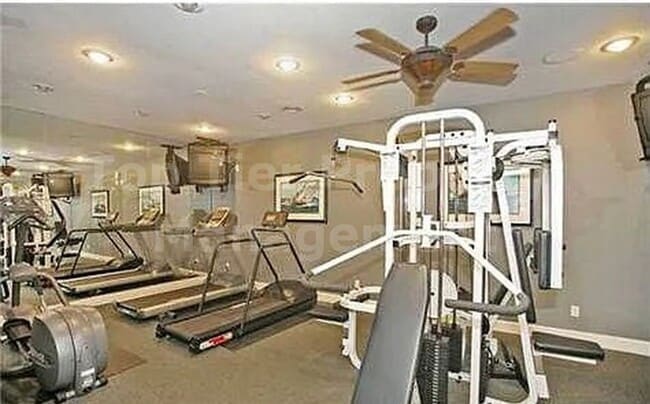 Building Photo - ***Gorgeous 2 bed / 2.5 bath / 1,202 sqft ...