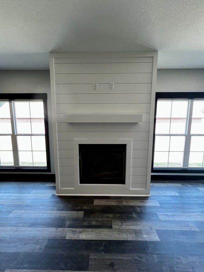 Building Photo - 4101 Stoke Dr