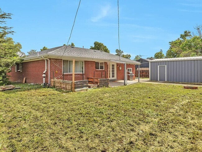 Building Photo - Coming Soon! 5BR/2BA | Newly Renovated Single Family Home | 1-Car Garage Parking | Fenced yard!