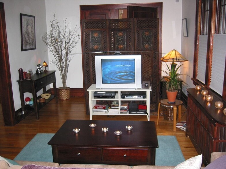 Living Room 3 - 707 W 44th St