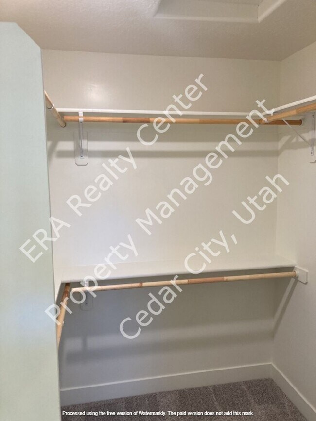 Building Photo - 4283 UT-56