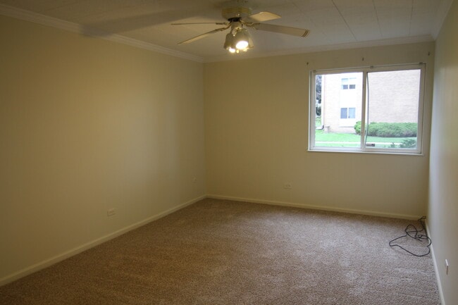 Building Photo - 960 Beau Dr