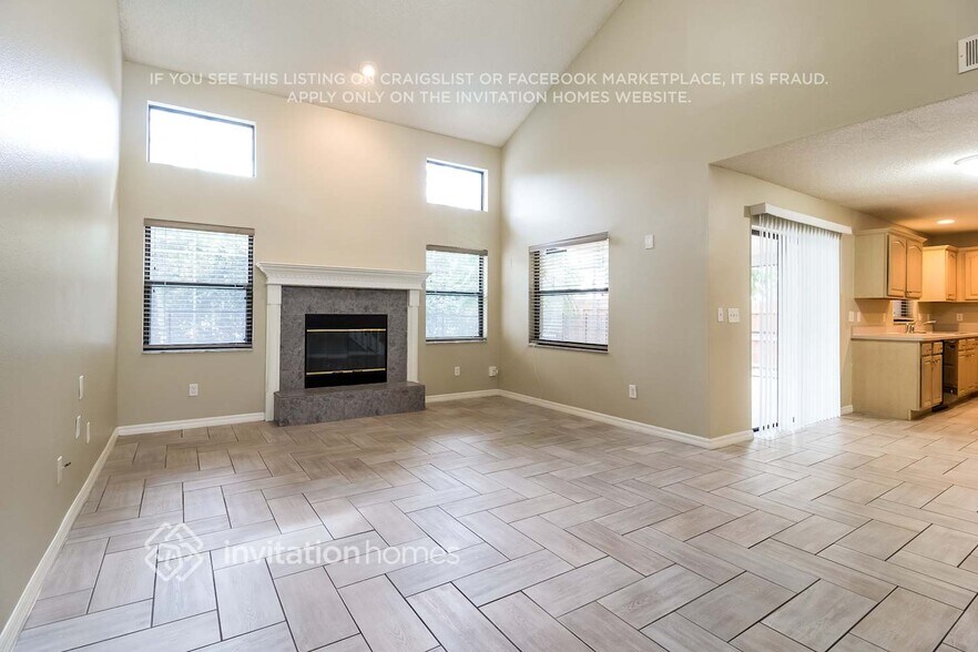 Building Photo - 1011 Surge Ct
