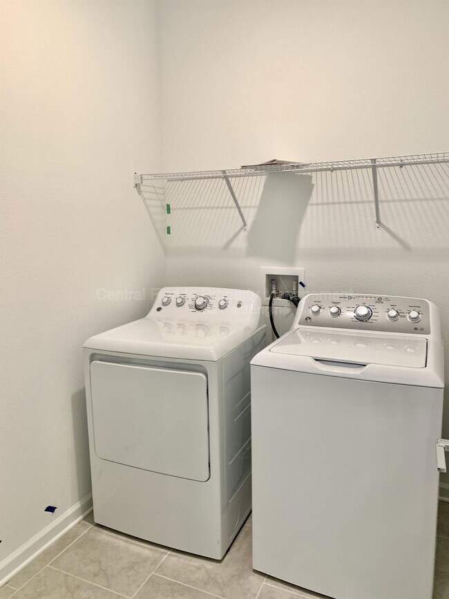 Building Photo - 125 Pineywoods St