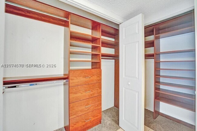 Building Photo - 20505 E Country Club Dr